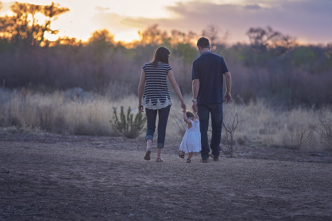 ontdek handige tips en inzichten voor ouders in onze veelzijdige gids. leer hoe je de opvoeding kunt verbeteren, sterke relaties kunt opbouwen en de ontwikkeling van je kinderen kunt ondersteunen. word een zelfverzekerde en geïnformeerde ouder!